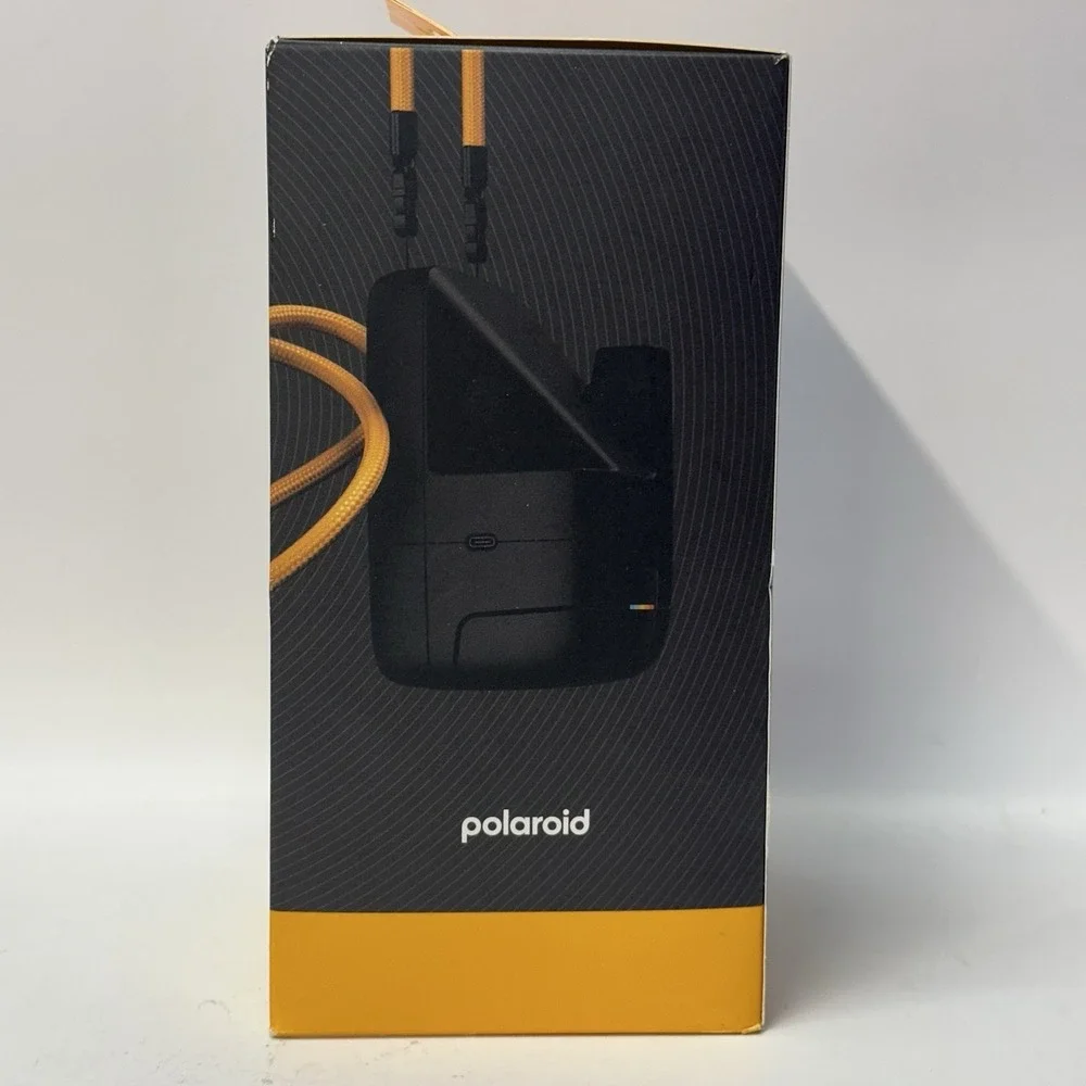 Polaroid - Flip Instant Camera + Color Film Bundle (8 Photos) 9/10/26